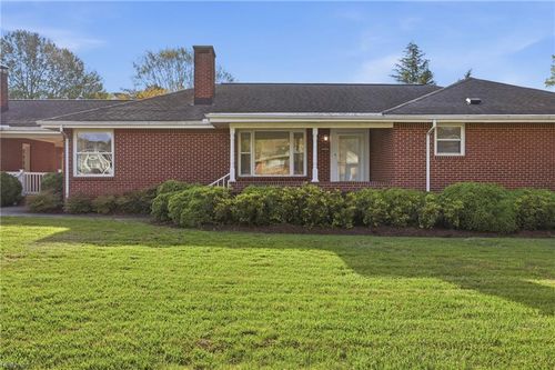 204 E Mcginnis Cir, Norfolk, VA, 23502-5334 | Card Image