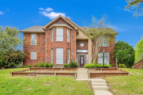 3317 Greenglen Cir, Carrollton, TX, 75007-2733 | Card Image