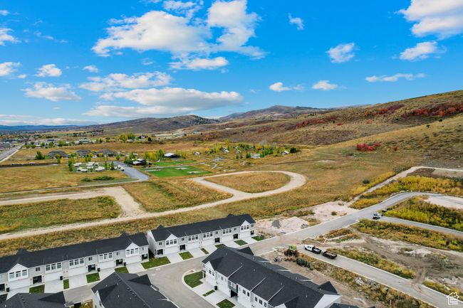 537 N Blue Lake St St, Townhouse with 3 bedrooms, 3 bathrooms and 4 parking in Garden City UT | Image 35
