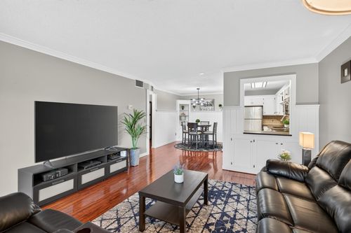 104-4100 Parklawn Ave, Edina, MN, 55435-4670 | Card Image