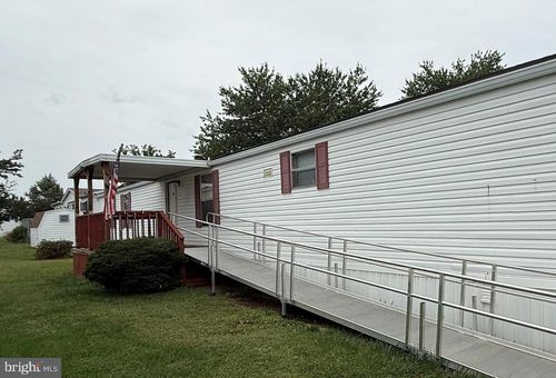 215 Fawn Meadow Xing, LANCASTER, PA, 17603-2193 | Card Image