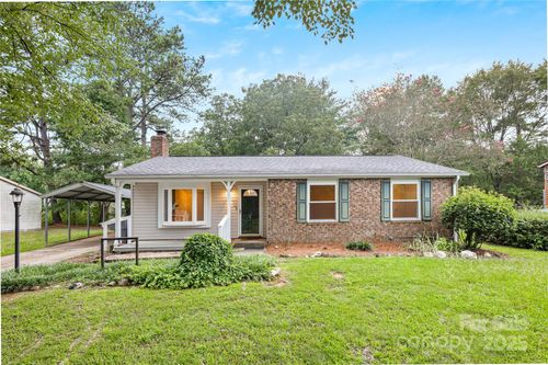 7916 Holly Hill Rd, Charlotte, NC, 28227-2533 | Card Image