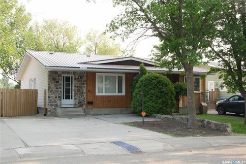 91 Church Dr, Regina, SK, S4X1L7 | Card Image