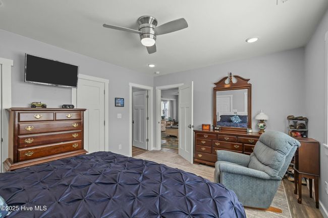 106 S Water St, House other with 6 bedrooms, 5 bathrooms and null parking in Swansboro NC | Image 48