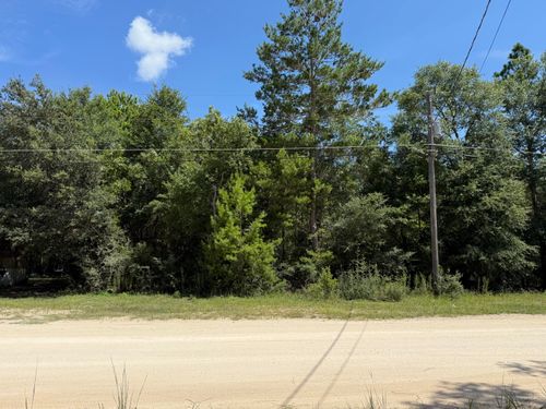 6 Country Blvd, Defuniak Springs, FL, 32433-5097 | Card Image