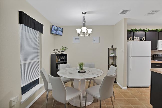 5652 Giddyup Ln, Townhouse with 4 bedrooms, 3 bathrooms and null parking in Fort Worth TX | Image 11
