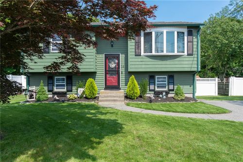 14 Gateway Ct, Warwick, RI, 02889-1510 | Card Image