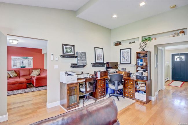 2 Tangle Ln, House other with 4 bedrooms, 3 bathrooms and null parking in Wantagh NY | Image 9