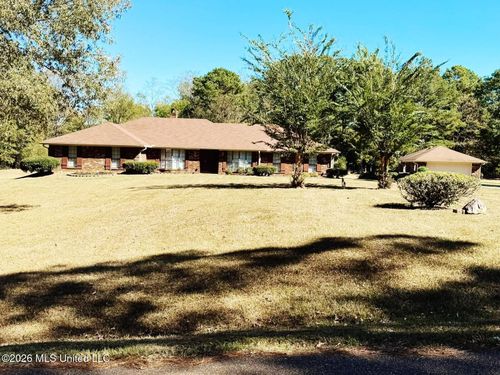 144 N Pine Dr, Madison, MS, 39110-9067 | Card Image