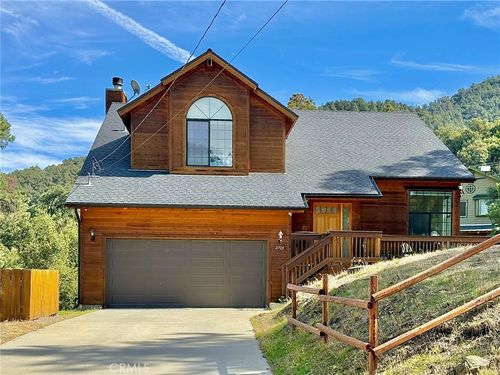 2704 Bryce Ct, Pine Mountain Club, CA, 93222-4159 | Card Image