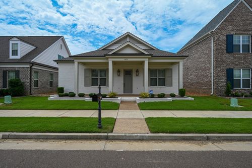 1493 Vireo Dr, Collierville, TN, 38017-1455 | Card Image