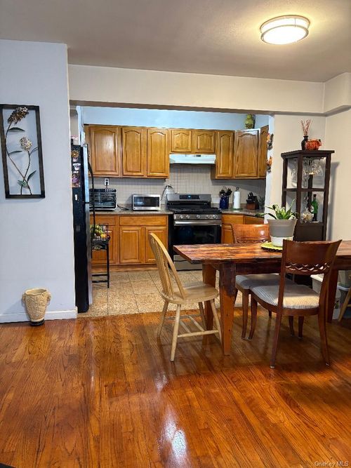 apt-6e-41 51st St, Woodside, NY, 11377-4448 | Card Image