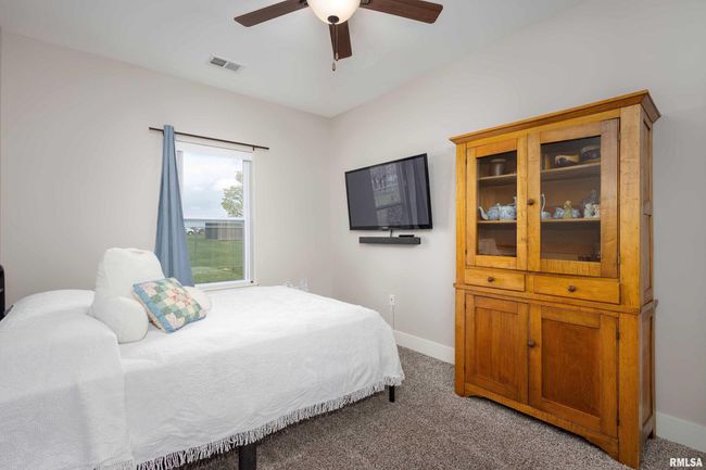 3036 Shanes Way, Condo with 2 bedrooms, 2 bathrooms and null parking in Bettendorf IA | Image 14