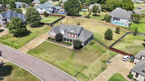 2830 Manning Cir S, Nesbit, MS, 38651-9404 | Card Image