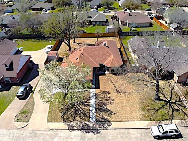 Aerial front view | Image 10