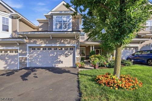 51 Junegrass Way, Hackettstown, NJ, 07840-4539 | Card Image