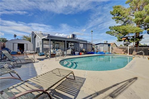 4952 Roswell St, Las Vegas, NV, 89120-1542 | Card Image