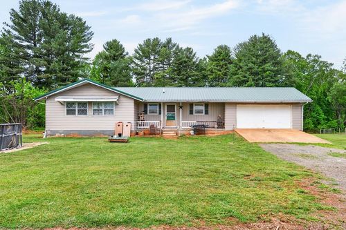 147 Iron Ore Ln, Barren Springs, VA, 24313-4501 | Card Image