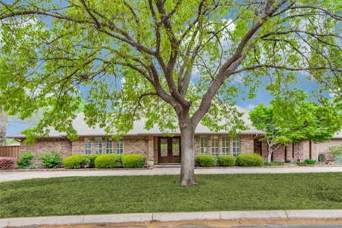 6812 Riverdale Dr, Fort Worth, TX, 76132-1112 | Card Image