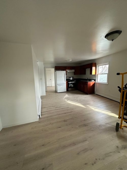 3-16 2nd, Lowell, MA, 01850 | Card Image