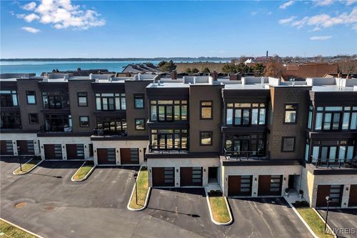 272 Lakefront Blvd, Buffalo, NY, 14202-4316 | Card Image
