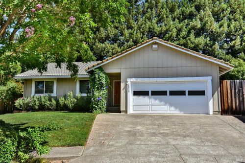 18945 Carillo Ct, Sonoma, CA, 95476-5501 | Card Image