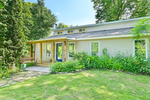 2704 Elm Tree Rd, Central Frontenac, ON, K0H1B0 | Card Image