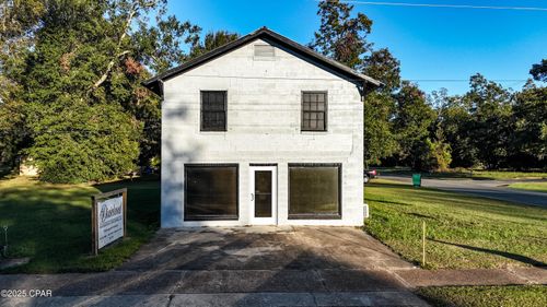 5424 10th St, Malone, FL, 32445-3128 | Card Image