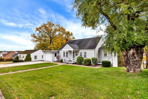 10970 Old Trail Rd, North Huntingdon, PA, 15642-2074 | Card Image