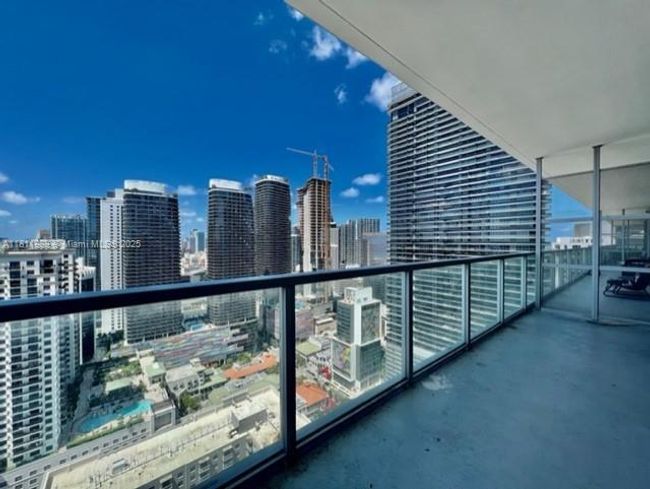 PH4023 - 1111 Sw 1 St Ave, Condo with 2 bedrooms, 2 bathrooms and null parking in Miami FL | Image 15
