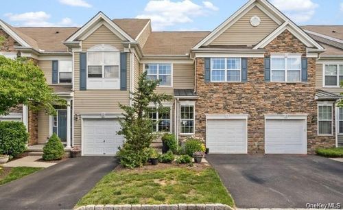 5 Case Ct, Monroe, NY, 10950-4937 | Card Image