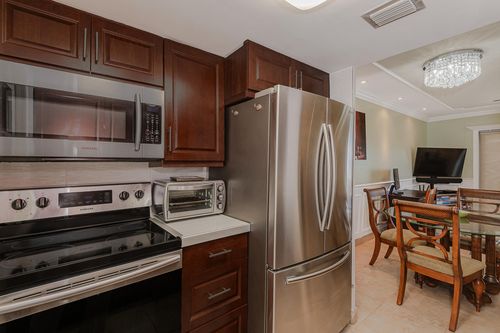 2076 S Ocean Drive, Hallandale Beach, FL, 33009 | Card Image