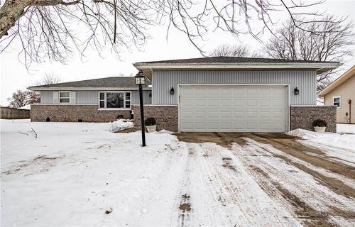 415 Mintler Dr, Mt Zion, IL, 62549-1645 | Card Image