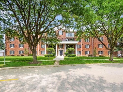 apt-21-326 Park Ave, Clarendon Hills, IL, 60514-1366 | Card Image