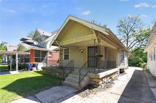 3721 Agnes Ave, Kansas City, MO, 64128-2538 | Card Image