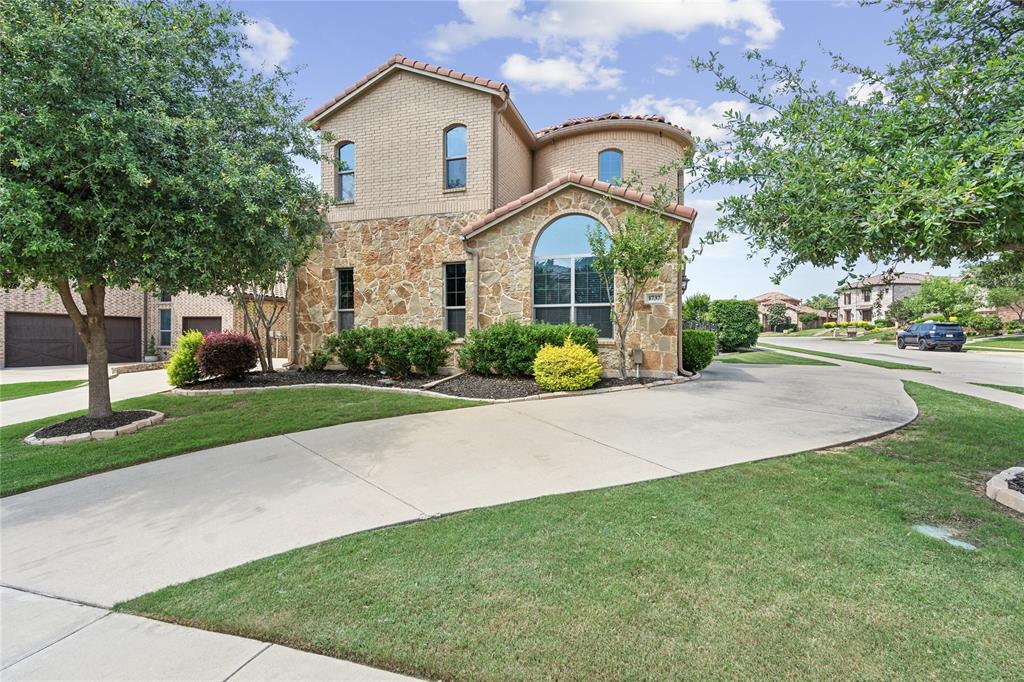 Adalina Dr, Keller, TX 76248