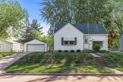 7521 4th Ave S, Richfield, MN, 55423-4330 | Card Image