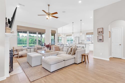 110 Cole Creek Ln, Oakland, TN, 38060-1039 | Card Image