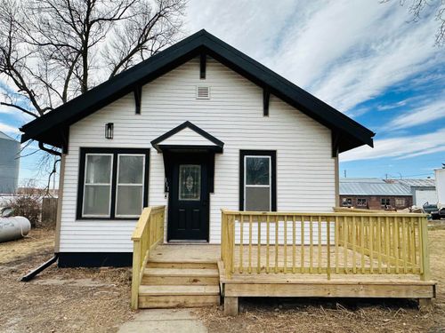 111 Summit St, Pierson, IA, 51048-7704 | Card Image