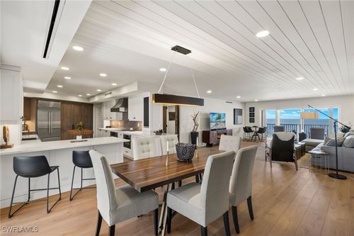 apt-803s-2901 Gulf Shore Blvd N, Naples, FL, 34103-3967 | Card Image