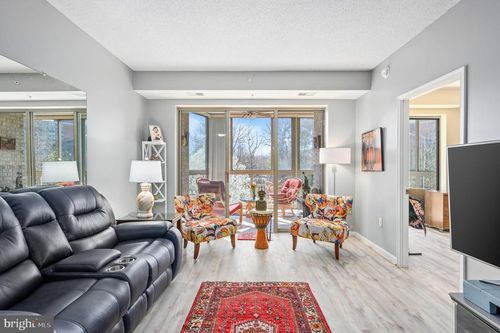 unit-422-19355 Cypress Ridge Ter, LEESBURG, VA, 20176-6904 | Card Image