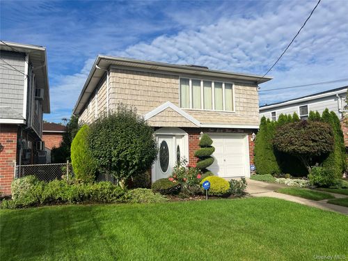 163 91st St, Howard Beach, NY, 11414-3724 | Card Image
