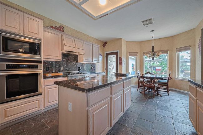 15014 Redbud Leaf Ln, House other with 4 bedrooms, 2 bathrooms and 3 parking in Cypress TX | Image 12