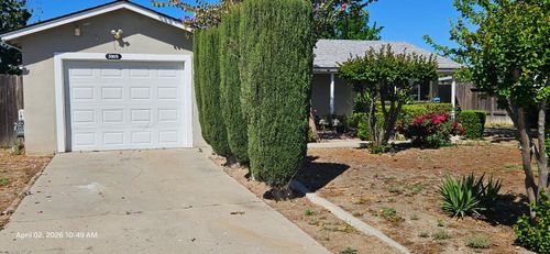 3069 Thompson Ave, Selma, CA, 93662-2401 | Card Image