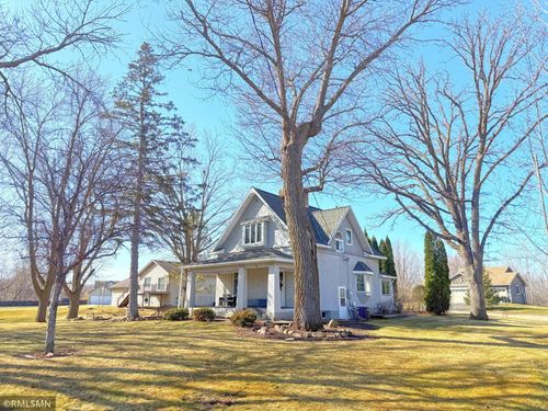 311 Big Woods Ln, Annandale, MN, 55302-3142 | Card Image