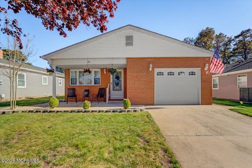 28 Inverell Dr, Toms River, NJ, 08757-5944 | Card Image