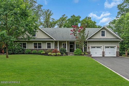 10 Greenwood Pl, Middletown, NJ, 07748-2505 | Card Image