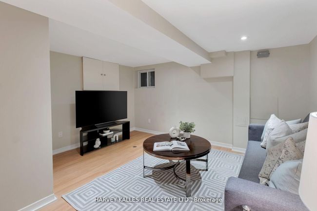 65 Tiverton Ave, House other with 3 bedrooms, 2 bathrooms and 2 parking in Toronto ON | Image 33