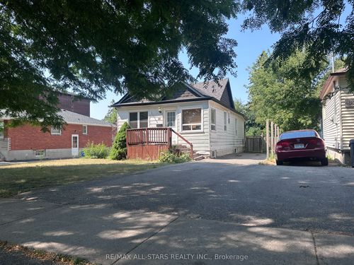 {{alt}} | Card Image