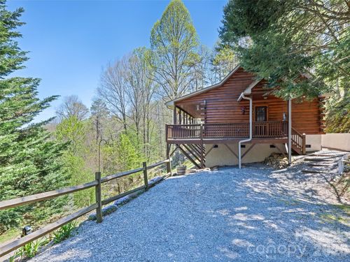 651 Point Of View Dr, Waynesville, NC, 28785 | Card Image